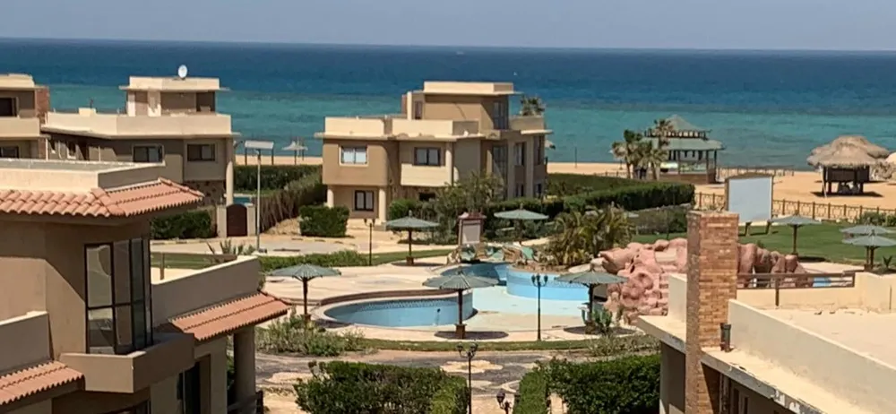قرية بلو باي اسيا السخنة 2