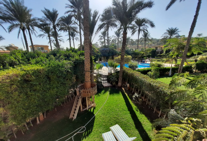 مجمع العزيزية 4