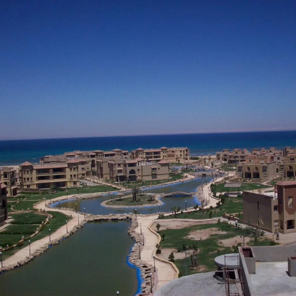 قرية لالونا بيتش العين السخنة 2